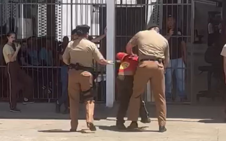Vídeo mostra sargento agredindo e empurrando aluno em colégio militar de Aparecida