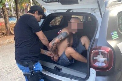 Homem é preso em flagrante suspeito espancar avô idoso para roubá-lo em Goiânia