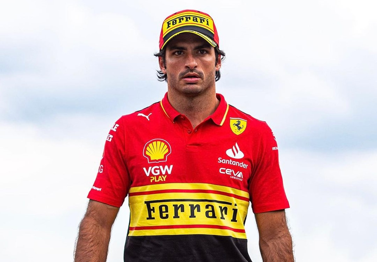 F1: Sainz é mais rápido no TL2 em Singapura com dobradinha da Ferrari