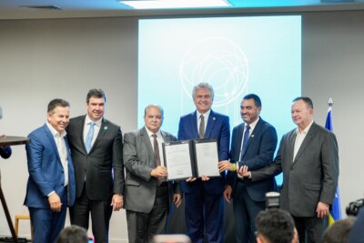 Governadores assinam proposta de Caiado para novo modelo de policiamento em divisas interestaduais