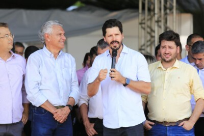 “É a comemoração do desenvolvimento do agronegócio de Goiás”, diz Daniel Vilela em festa da melancia Ronaldo Caiado também esteve no evento