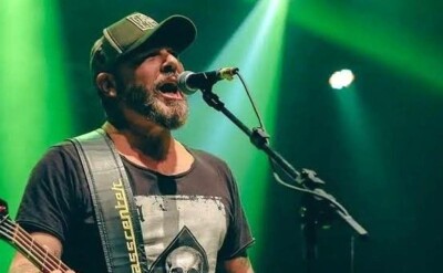 Hospital emite novo boletim médico de Mingau, baixista do Ultraje a Rigor Baixista segue internado em Unidade de Terapia Intensiva (UTI)