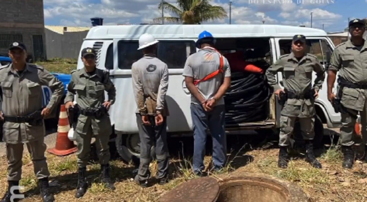 PM prende dois por furto de fios de cobre em Luziânia