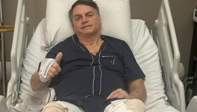 Bolsonaro deve ter alta às 14h desta sexta-feira e se hospedar no Palácio dos Bandeirantes Ex-presidente foi submetido a cirurgia