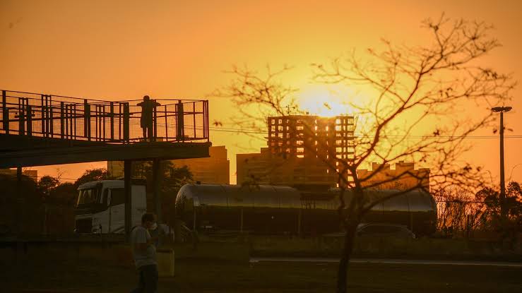 Goi Nia Registra O Dia Mais Quente Do Ano Com Term Metros Marcando C Mais Goi S