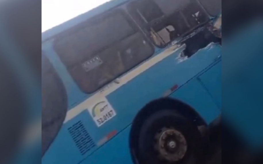 Acidente destrói parte de ônibus e deixa quatro feridos na BR-070, em Águas Lindas