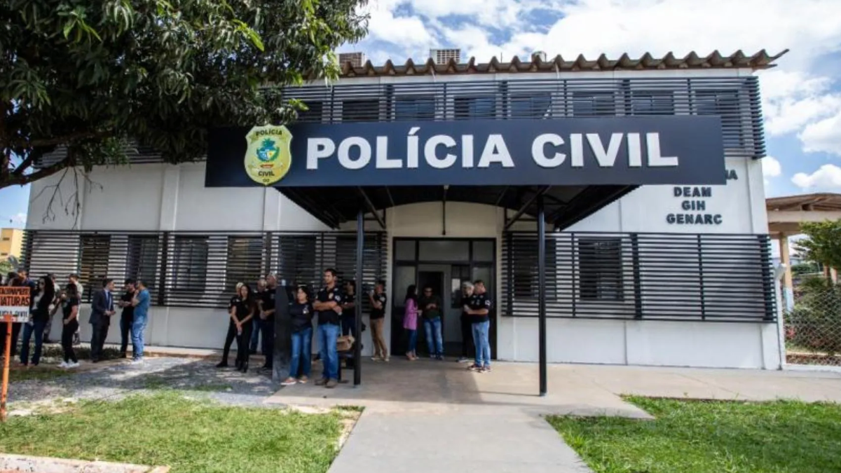 Empresário é Preso Por Se Masturbar Na Frente De Estagiária De 16 Anos ...