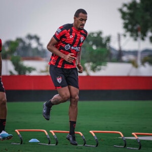 Luiz Felipe durante treinamento no CT do Dragão 2023