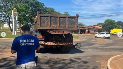 Motociclista morre após ser atingida por caminhão desgovernado, em Jataí