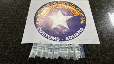 Mulher é detida em aeroporto do Paraná com células-tronco dentro de mala Mulher disse que já havia realizado transporte semelhante