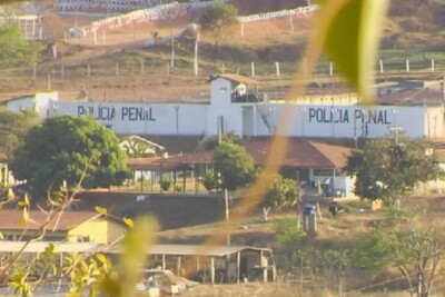 14 prisioneiros fogem do presídio de Trindade
