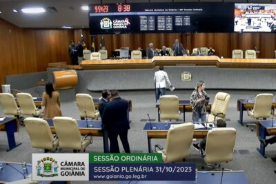 Câmara de Goiânia: Magalhães tenta ceder tempo, é impedido por Anselmo e sessão acaba em briga