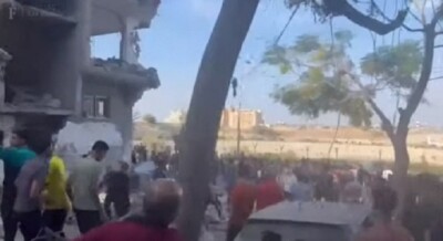 Brasileiro em Gaza filma bomba caindo perto de casa Vídeos mostram aglomeração para que pessoas feridas sejam resgatadas