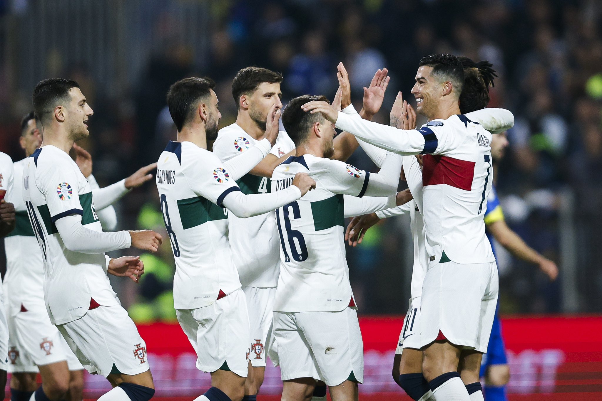 Cristiano Ronaldo faz dois, e Portugal goleia Liechtenstein pelas  Eliminatórias da Euro