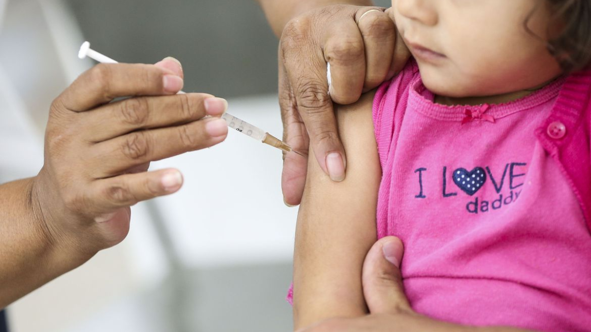 Maioria das doses aplicadas foi contra Covid-19 e HPV no Dia D, em Goiânia