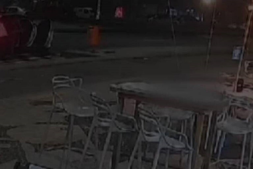 Médicos são mortos a tiros em quiosque na Barra da Tijuca, no Rio Uma das vítimas era irmão da deputada federal Sâmia Bomfim (PSOL)