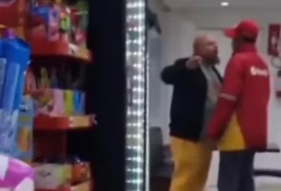 Briga foi gravada em posto de combustíveis no bairro Boqueirão — Foto: reprodução/instagram