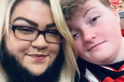 Mulher barbada abre mão de se barbear e ganha dinheiro na internet