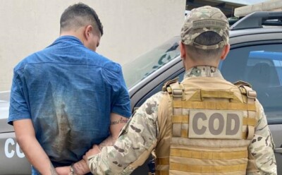 Com tornozeleira eletrônica, detento do semiaberto é preso por tráfico em Aparecida policiais encontraram três peças e meia de maconha