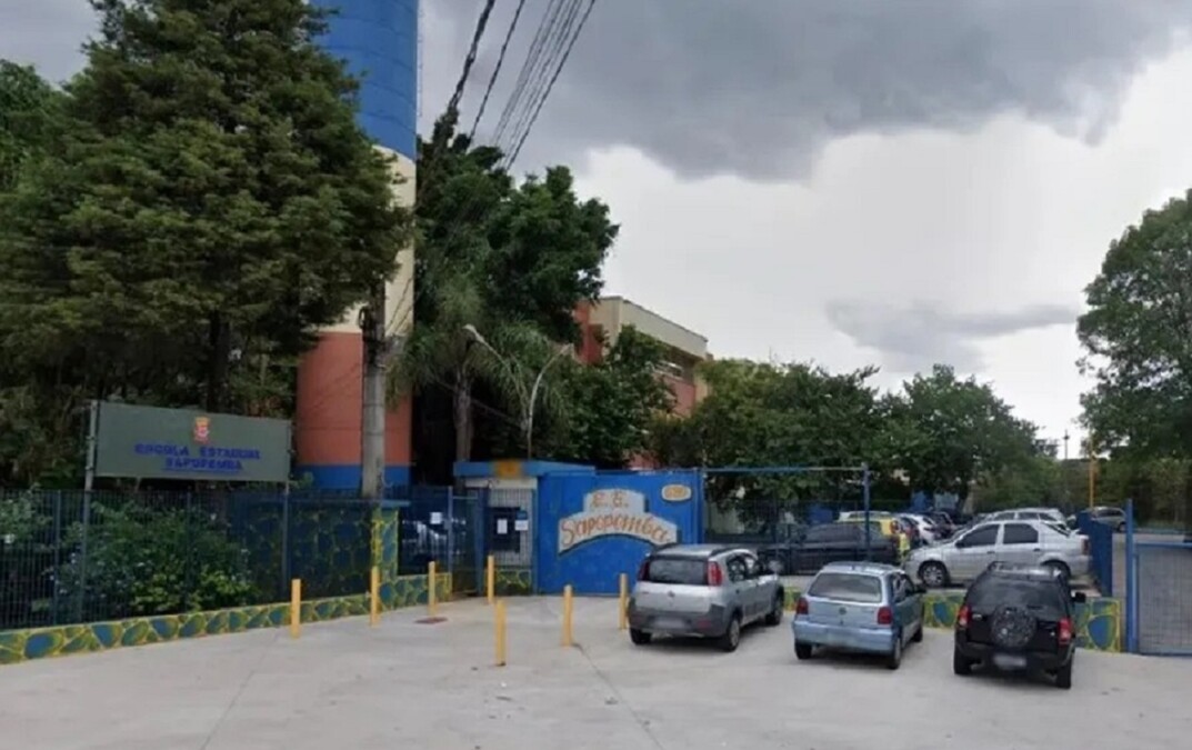 Ataque a escola pública deixa um aluno morto e 3 feridos, em São Paulo Um aluno entrou na instituição e atirou contra outros estudantes
