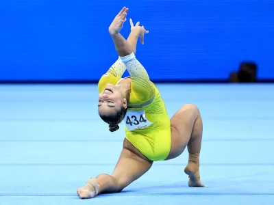 Apresentação de Flávia Saraiva no solo, que garantiu o bronze para o Brasil — Foto: Ricardo Bufolin/CBG