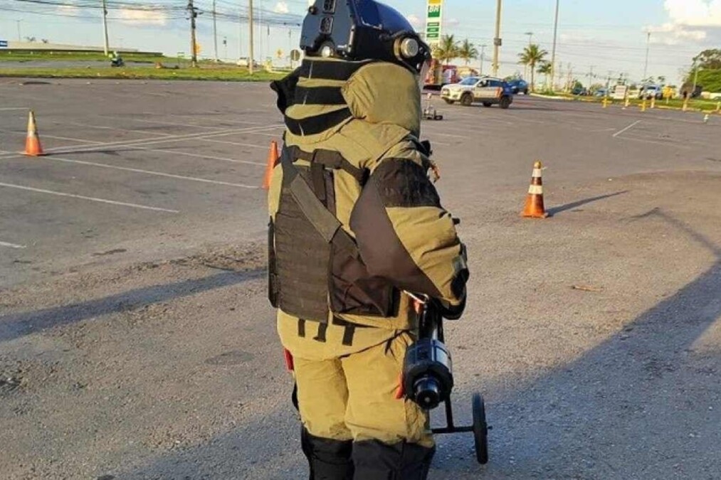 PM desarma duas bombas em posto de gasolina do DF