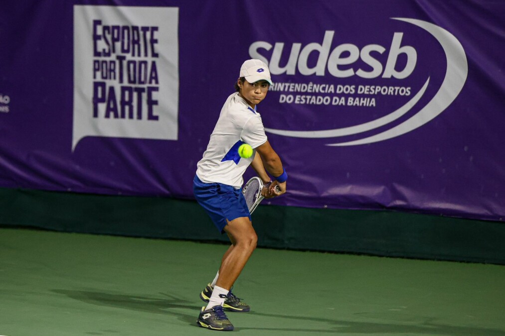 Tenista Luis Miguel durante competição em Salvador