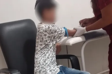 Menino volta a passar mal após comer lagartixa, em Formosa (Foto: Arquivo Pessoal/Raquel de Souza)