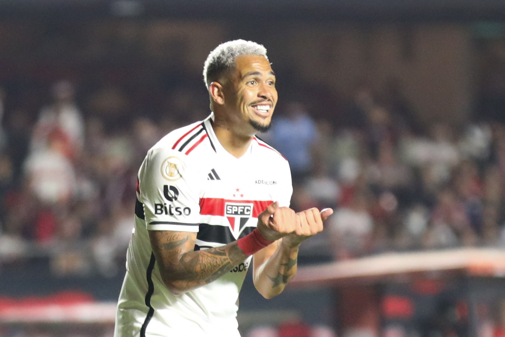 Luciano do São Paulo durante a partida contra o Cruzeiro pela 31ª rodada do Campeonato Brasileiro. Foto: Marina Uezima/Brazil Photo Press/Folhapress