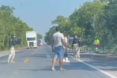 Homem tenta acertar carros com enxada, em Porangatu, e é contido pela PRF