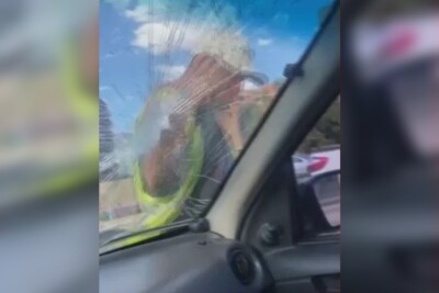 Polícia do DF prende flanelinha que quebrou para-brisa com soco após discutir com motorista