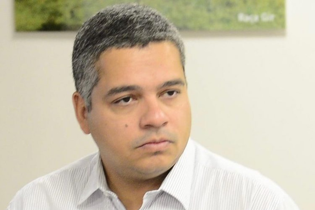 Exonerado 1º de novembro, Kowalsky volta à procuradoria-geral da Câmara de Goiânia