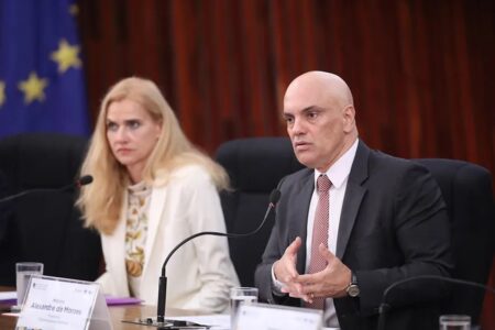Moraes afirma que desinformação é questão mais importante para 'sobrevivência da democracia'