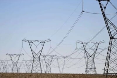 Cidades do sul goiano ficam sem energia no começo da tarde