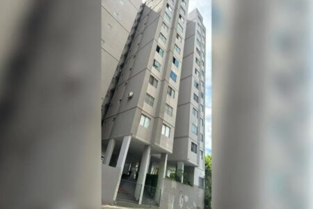 O menino de 6 anos caiu do 9º andar de um prédio em Goiânia.