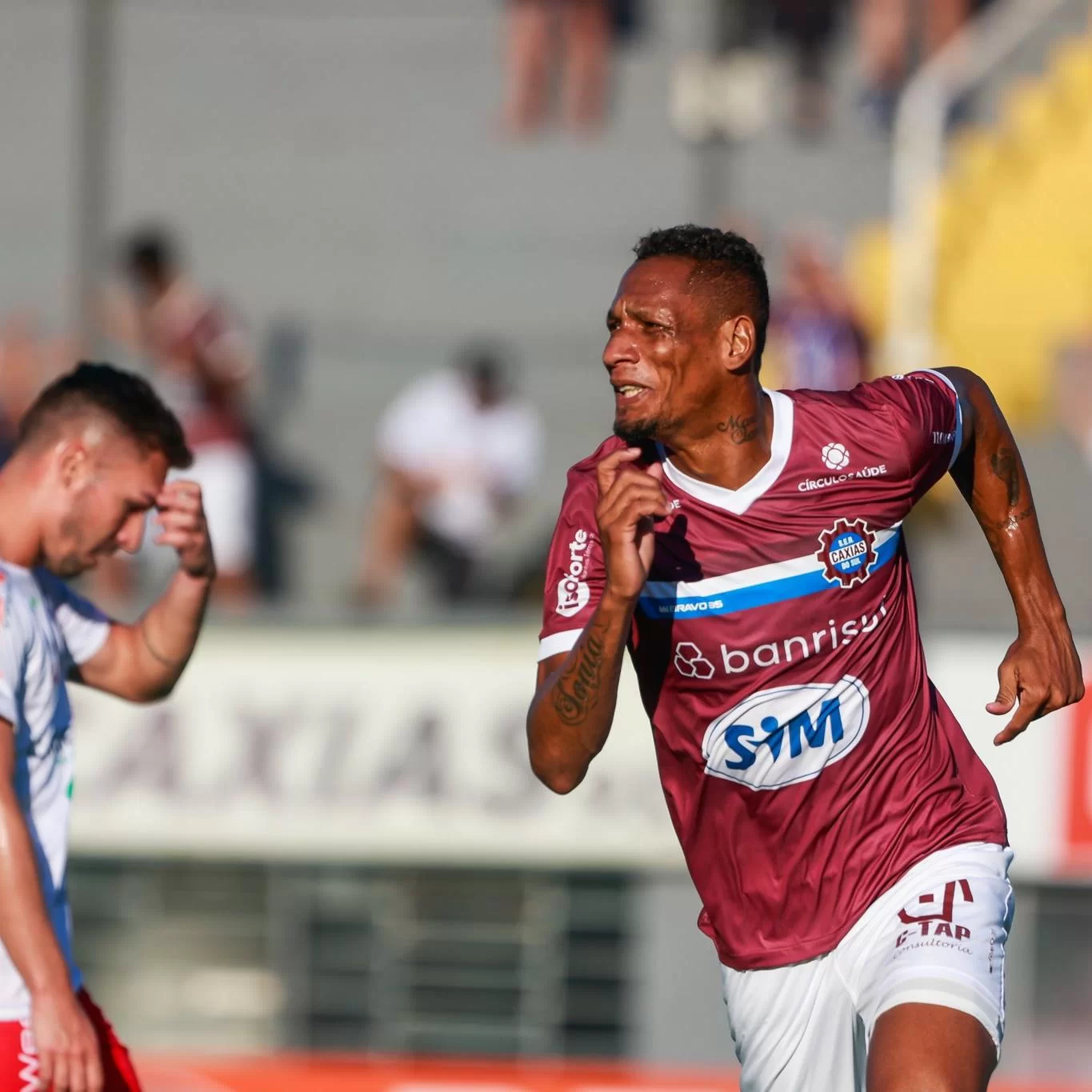 Marcão comemorando gol pelo Caxias, no estadual. Foto: Luiz Erbes/ SER Caxias / CP