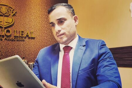 Advogado de supeito inocentado no caso Amélia diz que cliente segue preso e machucado