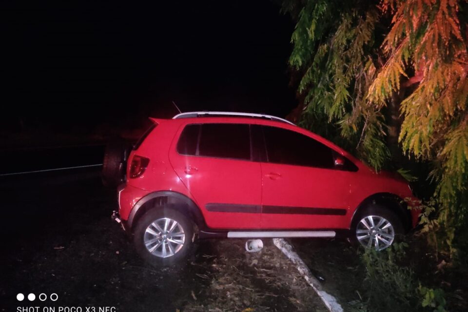 Briga de casal gera acidente de trânsito