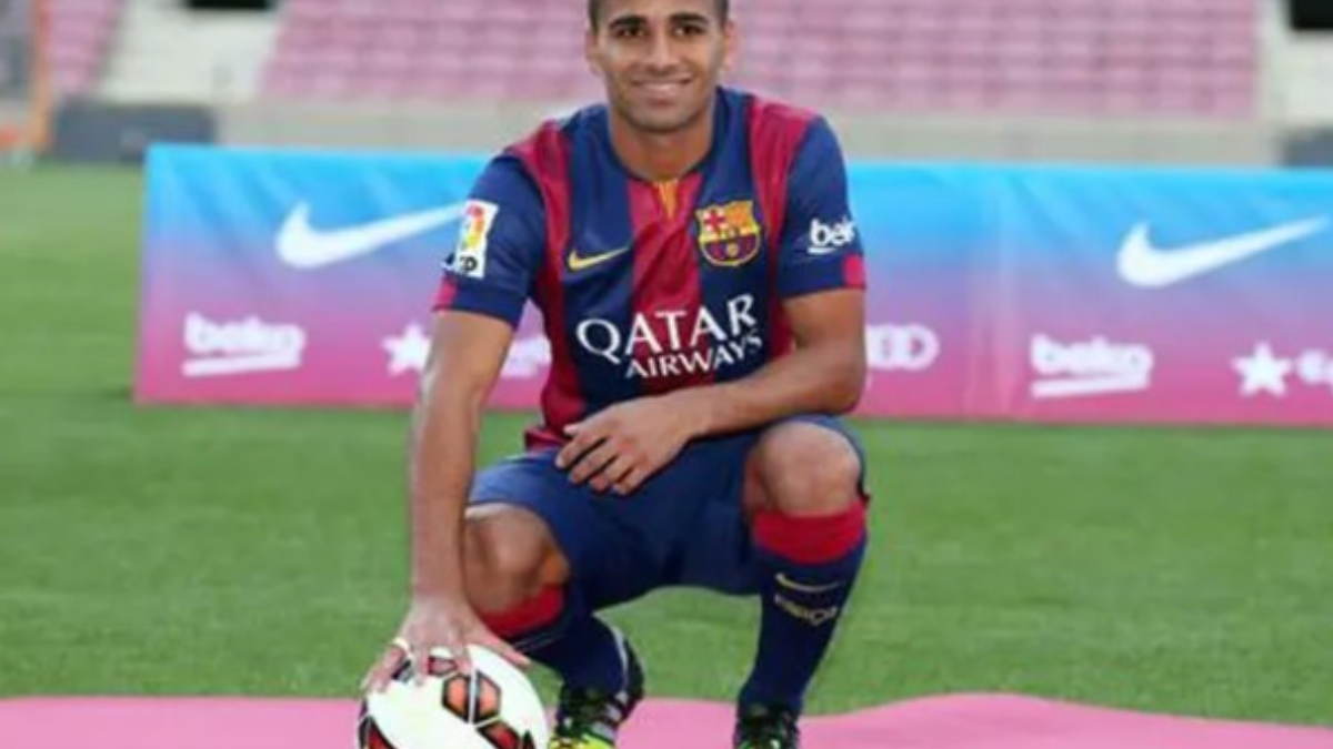 Douglas, que é ex-jogador do Goiás, São Paulo e Barcelona (Foto: Divulgação/Barcelona)