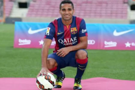Douglas, que é ex-jogador do Goiás, São Paulo e Barcelona (Foto: Divulgação/Barcelona)