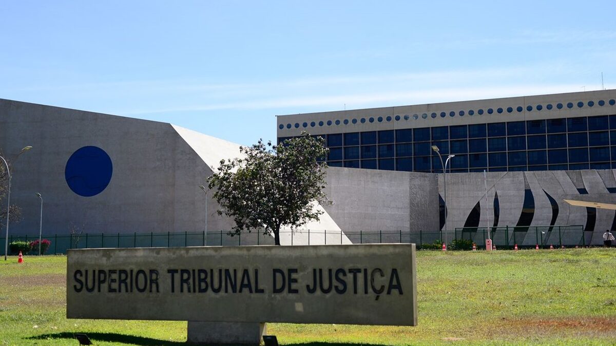 STJ abre concurso com salário de R$ 12.455,30; inscrições começam dia 30