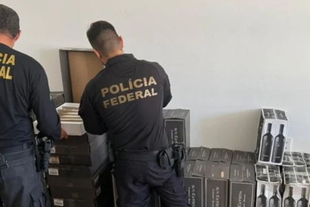 PF apreende vinhos de origem estrangeira (Foto: Divulgação/Polícia Federal)