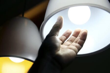 Aneel mantém bandeira verde nas contas de luz em janeiro de 2024