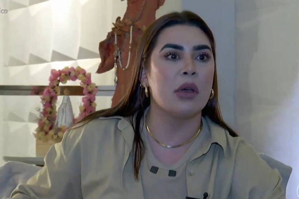 'Sabe quanto eu pegava por mês? R$ 1 mil’, diz Naiara Azevedo sobre ex-marido Cantora acusa Raphael Cabral de violência física, moral