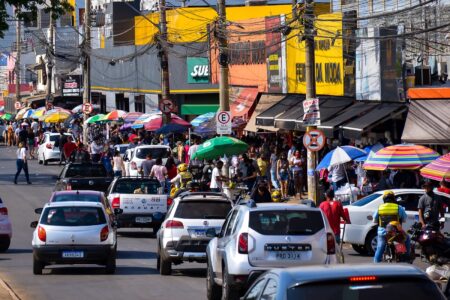 Preciso trabalhar no Natal e no ano-novo? Vou ganhar adicional? Confira as regras Governo tentou alterar exigências para feriados, mas recuou