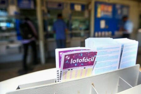 Uma aposta de Goiás acertou os 15 números da Lotofácil e faturou prêmio de R$ 4 milhões.