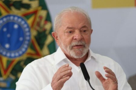 Lula encerra 1º ano sem visitar 8 estados, incluindo MG, chave na vitória em 2022, e Goiás