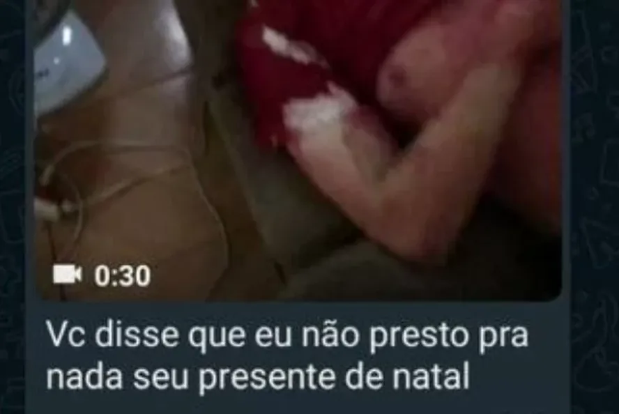 Pai enviou vídeo para mãe após esfaquear o filho, em SP (Foto: Reprodução)