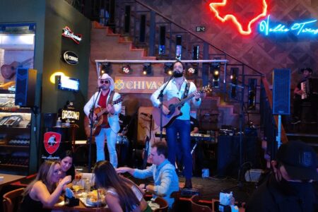 Dupla Márcio Leão e Aurélio grava DVD em Goiânia com participação especial de Paraná