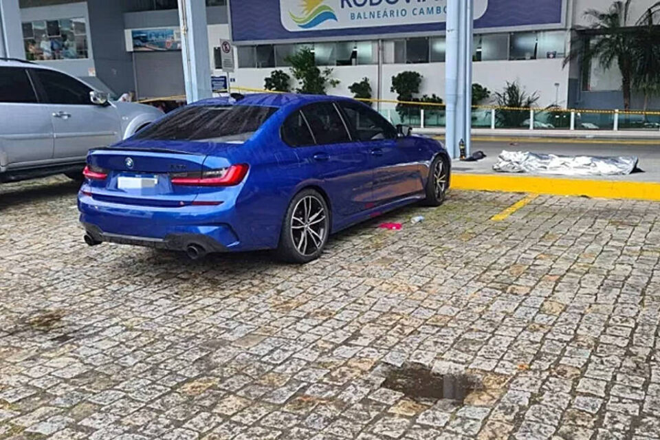 Dono de oficina em Aparecida de Goiânia e responsável por instalação de peça são indiciados por mortes de jovens em BMW homicídios culposos